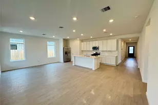 13320 Harbor Pt Dr, Texas City, TX 77568 - Photo 8