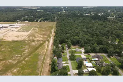 13-16 Doris Street, Cleveland, TX 77328 - Photo 2