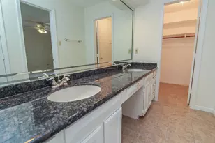 14209 Lost Meadow Ln, Houston, TX 77079 - Photo 8