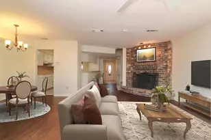 14209 Lost Meadow Ln, Houston, TX 77079 - Photo 2