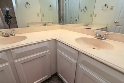 14209 Lost Meadow Lane, Houston, TX 77079 - Photo 10