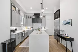 1908 W 25th St, Houston, TX 77008 - Photo 6