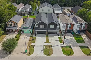 8132 Sunnyhill St, Houston, TX 77088 - Photo 22