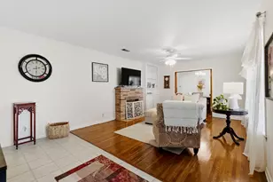 111 Circle Dr, Cleveland, TX 77327 - Photo 2