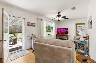 111 Circle Dr, Cleveland, TX 77327 - Photo 18