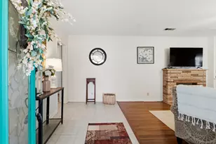 111 Circle Dr, Cleveland, TX 77327 - Photo 2