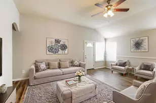 21554 Kings Bend Dr, Kingwood, TX 77339 - Photo 4