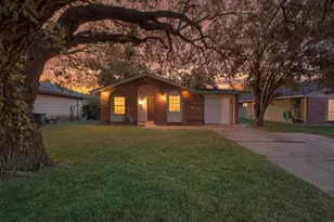 12610 S Coast Dr, Houston, TX 77047 - Photo 1