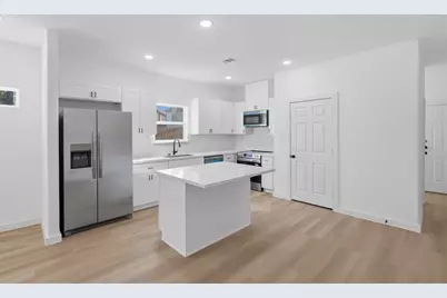 903 Marjorie Street #B, Houston, TX 77088 - Photo 6