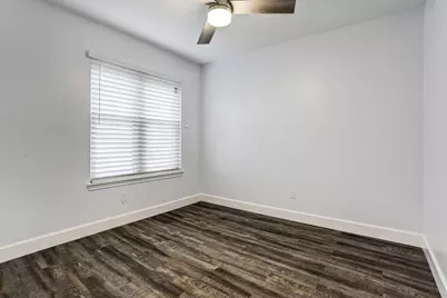 7312 Seawall Boulevard #115, Galveston, TX 77551 - Photo 10