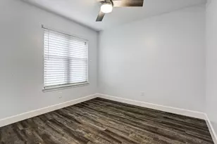 7312 Seawall Blvd, Galveston, TX 77551 - Photo 10