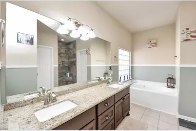 13635 Treebank Lane, Houston, TX 77070 - Photo 10