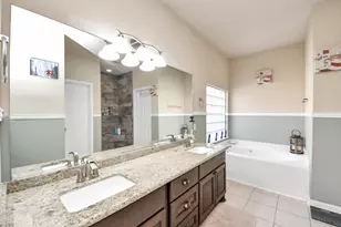 13635 Treebank Ln, Houston, TX 77070 - Photo 10
