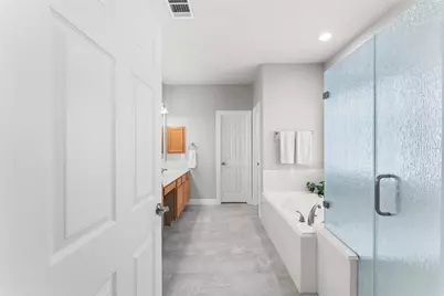 14111 Chartley Falls Drive, Houston, TX 77044 - Photo 16