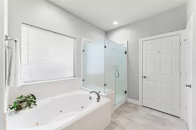 14111 Chartley Falls Drive, Houston, TX 77044 - Photo 18