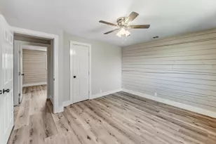 52 Hunters Creek Dr, Huntsville, TX 77340 - Photo 10