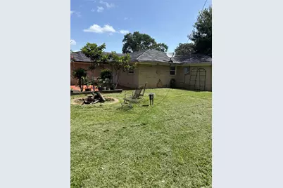 1825 Dolphin Drive, Seabrook, TX 77586 - Photo 16