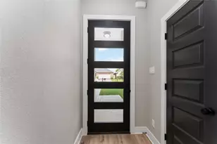 4117 Kewanee St, Houston, TX 77051 - Photo 2