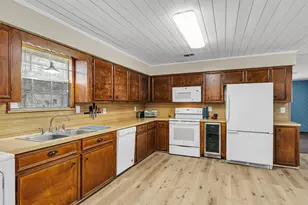 95 Main St, Huntsville, TX 77340 - Photo 12