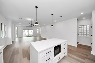 5630 Dolores St, Houston, TX 77057 - Photo 16