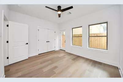 5630 Dolores Street, Houston, TX 77057 - Photo 8