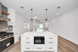 5630 Dolores St, Houston, TX 77057 - Photo 14