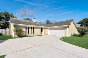 9114 Spellman Rd, Houston, TX 77031 - Photo 2