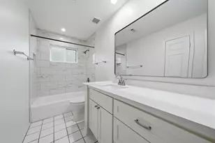 10311 Westray St, Houston, TX 77043 - Photo 22