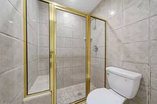 10311 Westray St, Houston, TX 77043 - Photo 32
