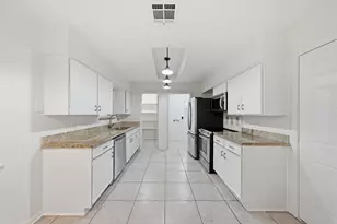 10311 Westray St, Houston, TX 77043 - Photo 10