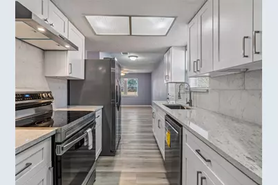 2613 Timber Drive, Dickinson, TX 77539 - Photo 6