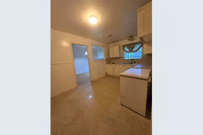 5659 Westover Street, Houston, TX 77033 - Photo 14