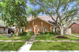 9823 Sageaspen Ln, Houston, TX 77089 - Photo 4