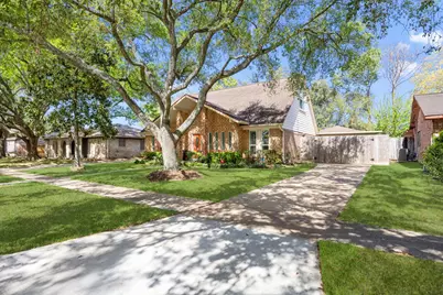 9823 Sageaspen Lane, Houston, TX 77089 - Photo 28