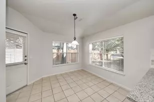 70 N Lace Arbor Dr, The Woodlands, TX 77382 - Photo 16