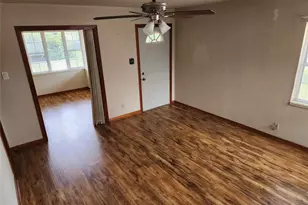 11319 Walk Dr, Houston, TX 77076 - Photo 6