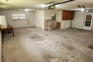11319 Walk Dr, Houston, TX 77076 - Photo 20