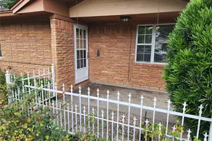 11319 Walk Dr, Houston, TX 77076 - Photo 2