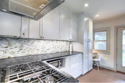 1020 E 14th Street, Houston, TX 77009 - Photo 10