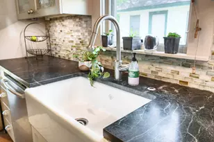 1020 E 14th St, Houston, TX 77009 - Photo 16