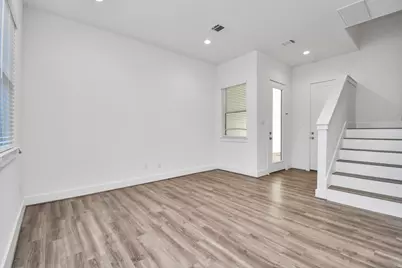 9027 Laverne Oak Lane, Houston, TX 77080 - Photo 8