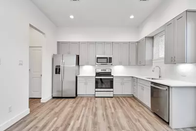 9027 Laverne Oak Lane, Houston, TX 77080 - Photo 10