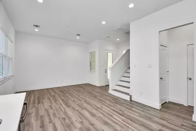 9027 Laverne Oak Lane, Houston, TX 77080 - Photo 14