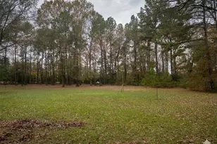 944 Whispering Pine Ln, Lufkin, TX 75901 - Photo 24