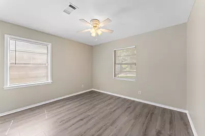 2910 Somerset Avenue, Texas City, TX 77590 - Photo 6