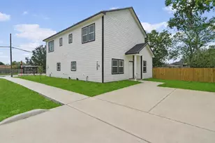 7989 Sunbury St, Houston, TX 77028 - Photo 22