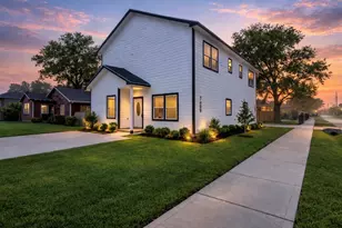 7989 Sunbury St, Houston, TX 77028 - Photo 2