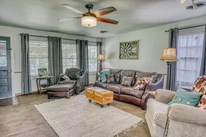 601 S Masonic Street, Bellville, TX 77418 - Photo 16