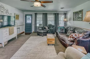601 S Masonic St, Bellville, TX 77418 - Photo 22