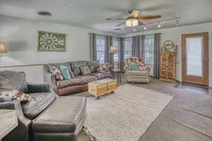601 S Masonic St, Bellville, TX 77418 - Photo 14